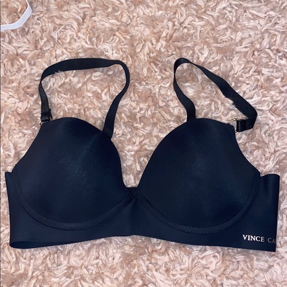 VINCE CAMUTO bra